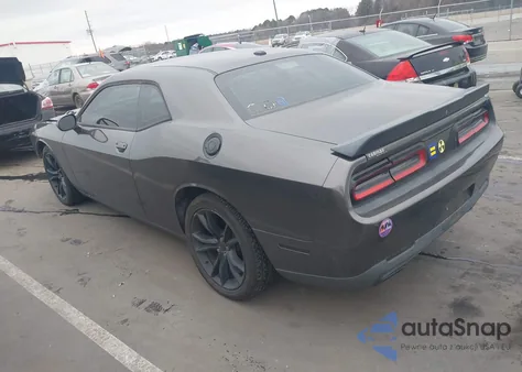 2018 Dodge Challenger Sxt z USA, uszkodzony, nr VIN 2C3CDZAG8JH288028